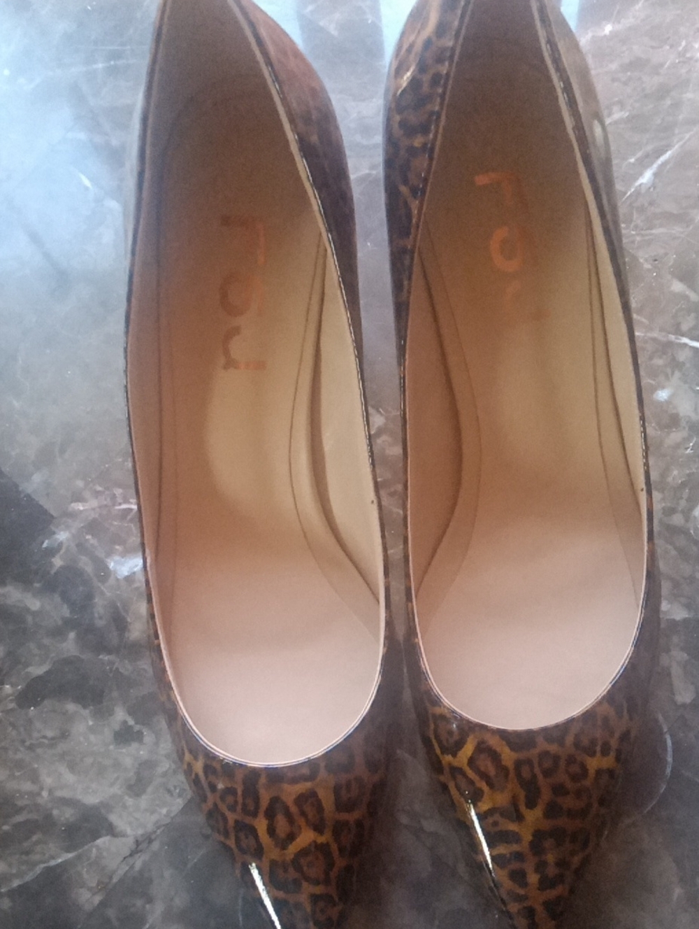 Leopard Print Pointed Toe Women’s Pumps - Brown